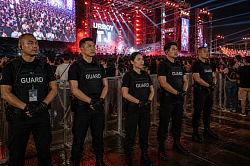 ทีมการ์ด ดูแลรักษาความปลอดภัยสำหรับงานที่ยกระดับขึ้นมาจากพนักงานรปภ. โดยทีมการ์ด ทีมรักษาความปลอดภัยมืออาชีพ ทุกคนมีประสบการณ์ในการดูแลและแก้ไขเหตุการณ์เฉพาะหน้าได้เป็นอย่างดีหากเกิดเหตุฉุกเฉิน สอบถามบริการทีมการ์ดรักษาความปลอดภัยกับบริษัทได้ตลอด 24 ชั่วโมง